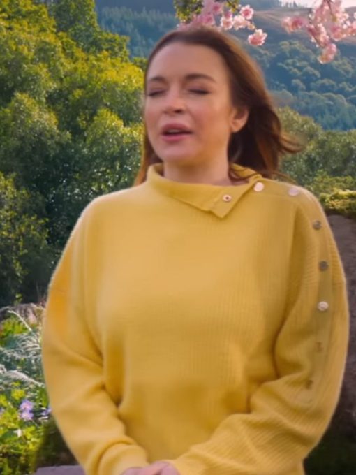 Maddie Kelly Film Irish Wish Lindsay Lohan Yellow Sweater